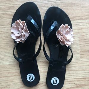 Melissa flip flops women’s size 9